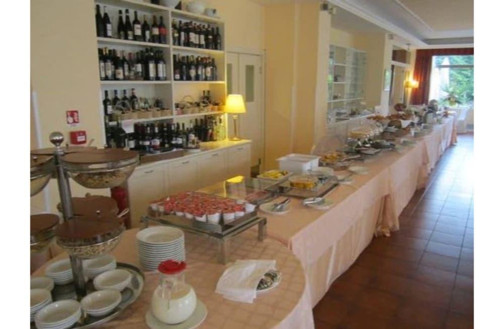 Hotel Villa Pigna Ascoli Piceno Esterno foto